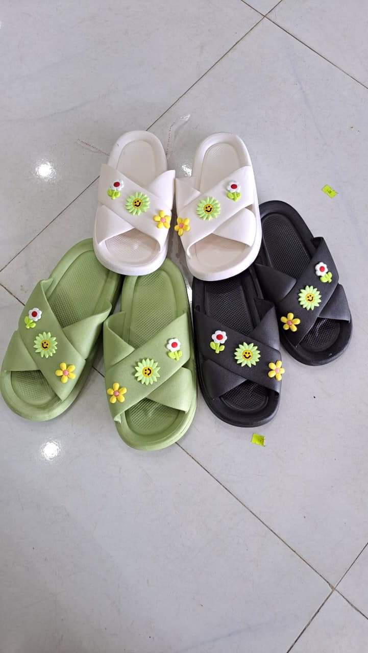 Flexible female crocs