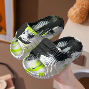 Slippers for boys and girls with colorful straps, anti-slip