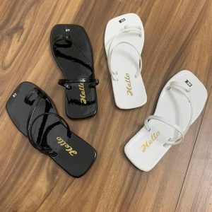 Ladies flat slippers( MOQ 30 above) Wholesale deals Only