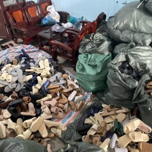 Mixed crocs(MOQ 30 above)Wholesale deals