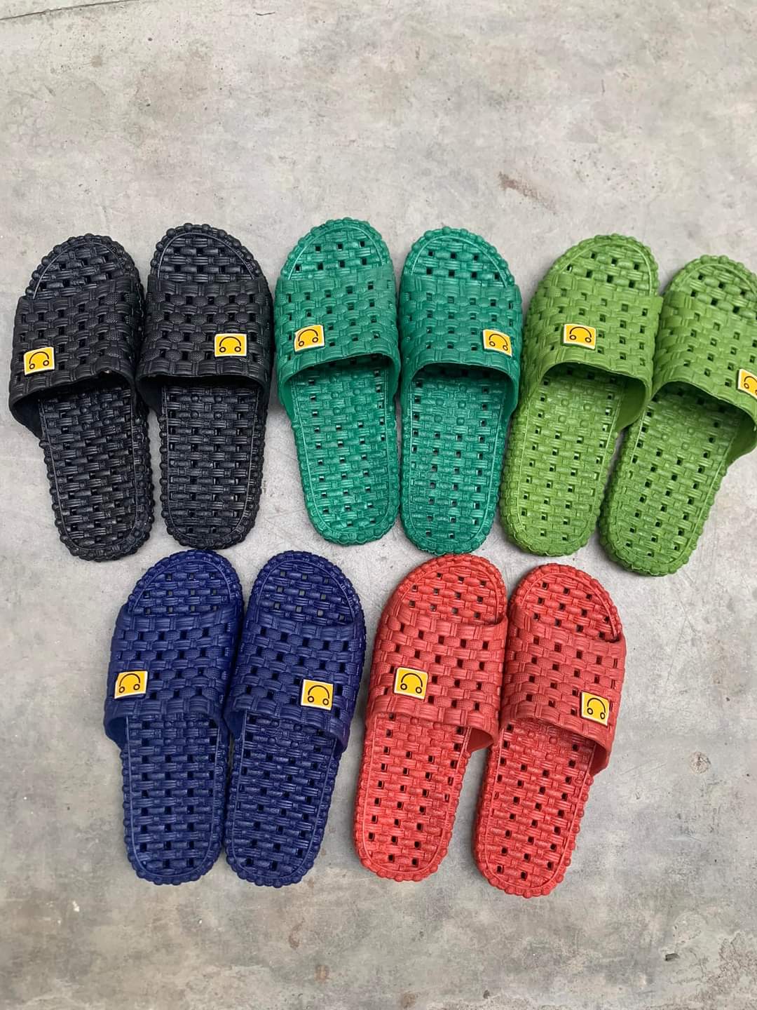 Unisex slippers rubber(MOQ 20 above) Wholesale deals