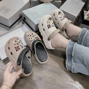 High end crOcs (MOQ 20) Wholesale deals