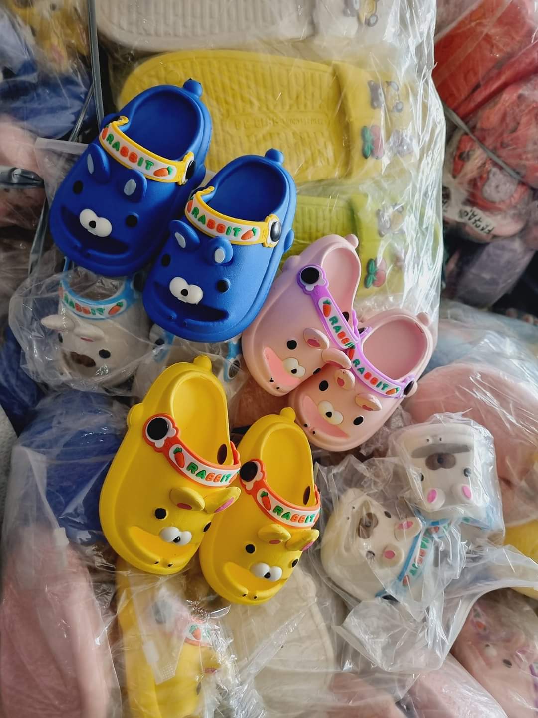 Child crocs(MOQ 20)