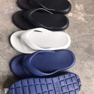 Adidas Unisex standard Slippers(MOQ 30) Wholesale deals Only