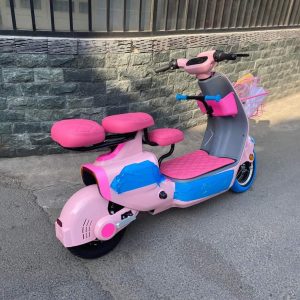 Electric scooter runs (70km) in one charge