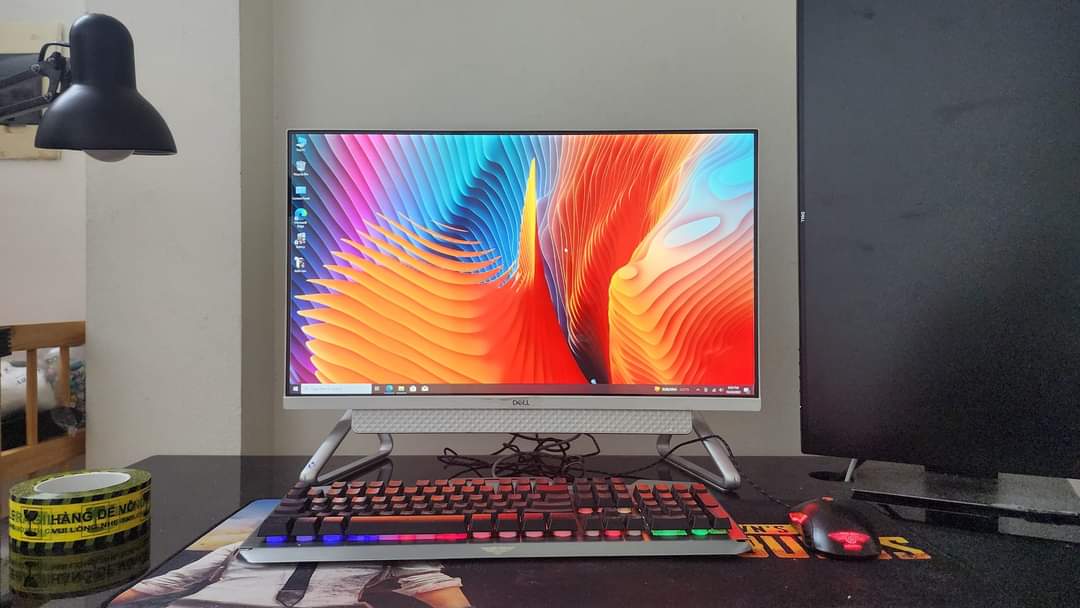 Dell Inspiron 5490 is equipped with a 24-inch full HD TOUCH screen