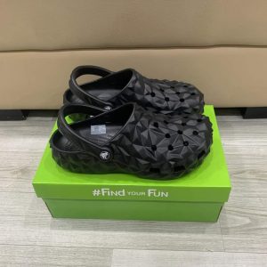 End crOcs unisex