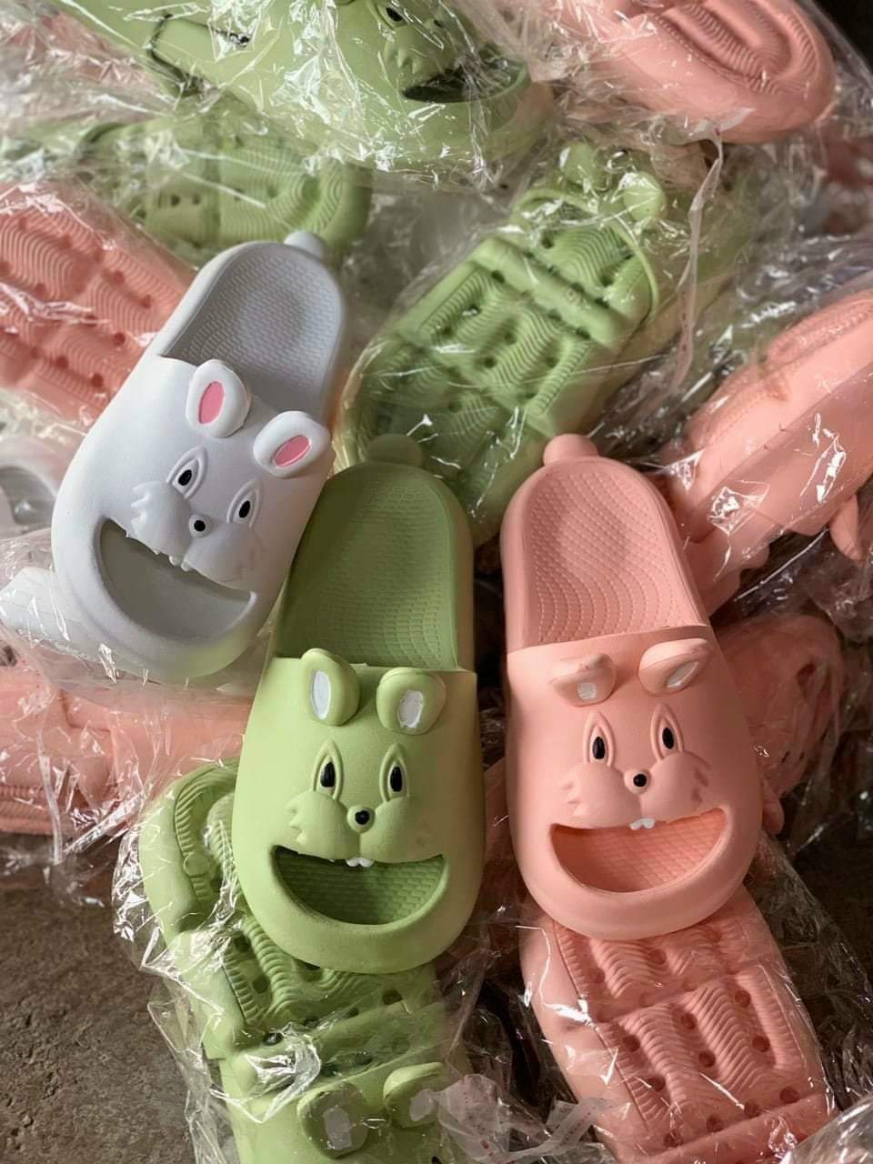 Crocs Sandals(MOQ 20) Wholesale deals