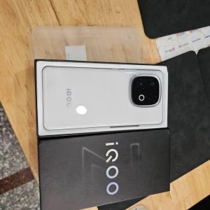 Vivo IQ00 Z10 TURBO 5G