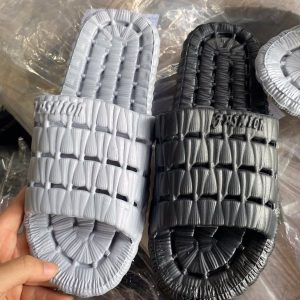 Unisex massage slippers