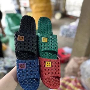 Unisex light weight slippers