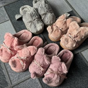 Fashion ladies autumn palm