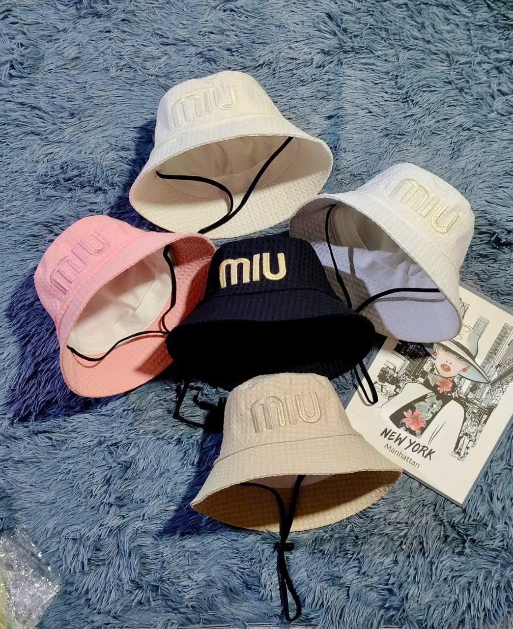 Retro summer autumn hat