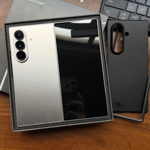 Samsung fold 7 (pre-owned)